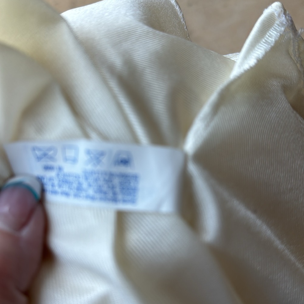 NOS Vintage Cream S Olga Silky Nightgown USA made 150” Sweep Hem Unworn - Picture 9 of 9